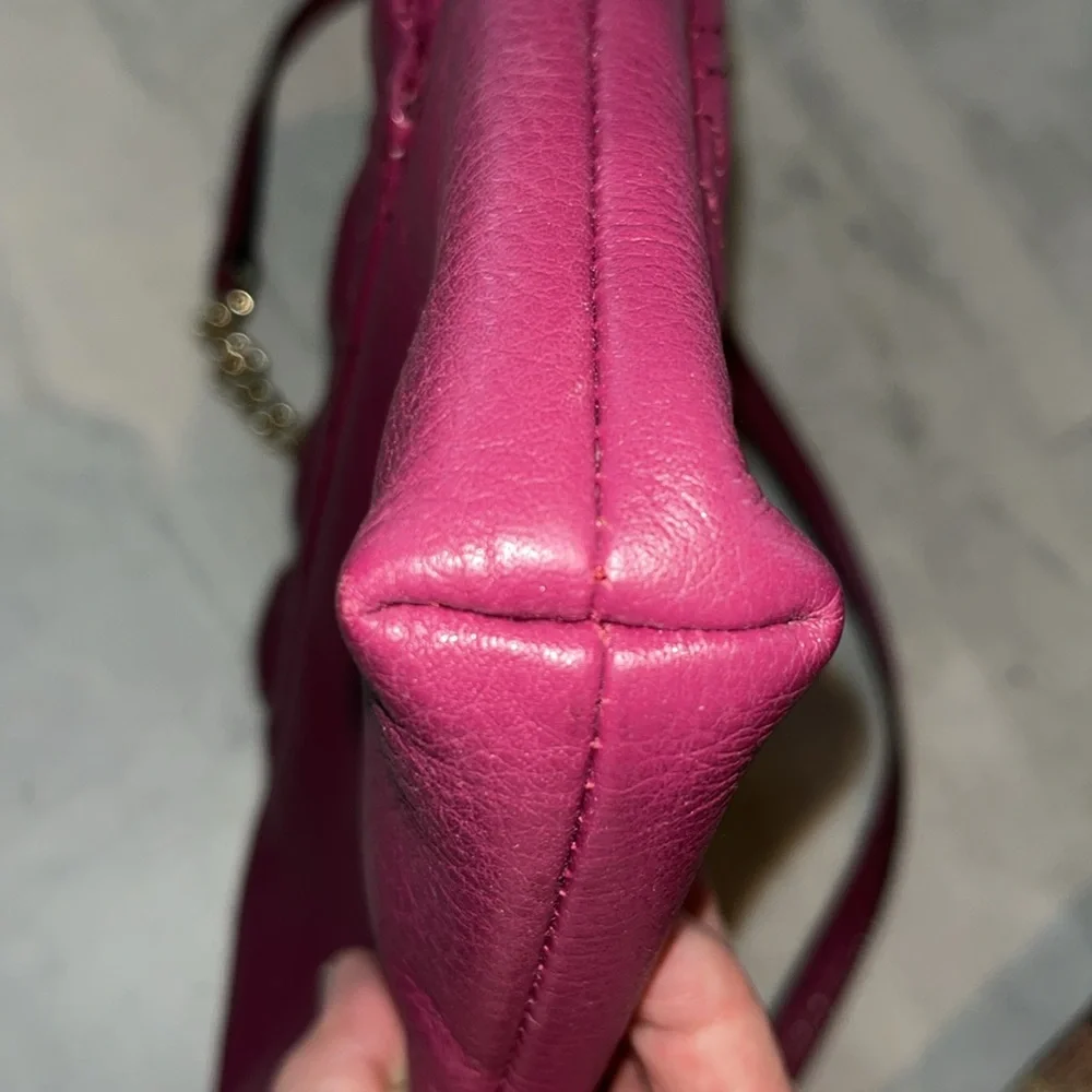 Kate Spade  Astor Court Naomi Crossbody bag  Quilted  Leather Raspberry Turnlock - Picture 10 of 17